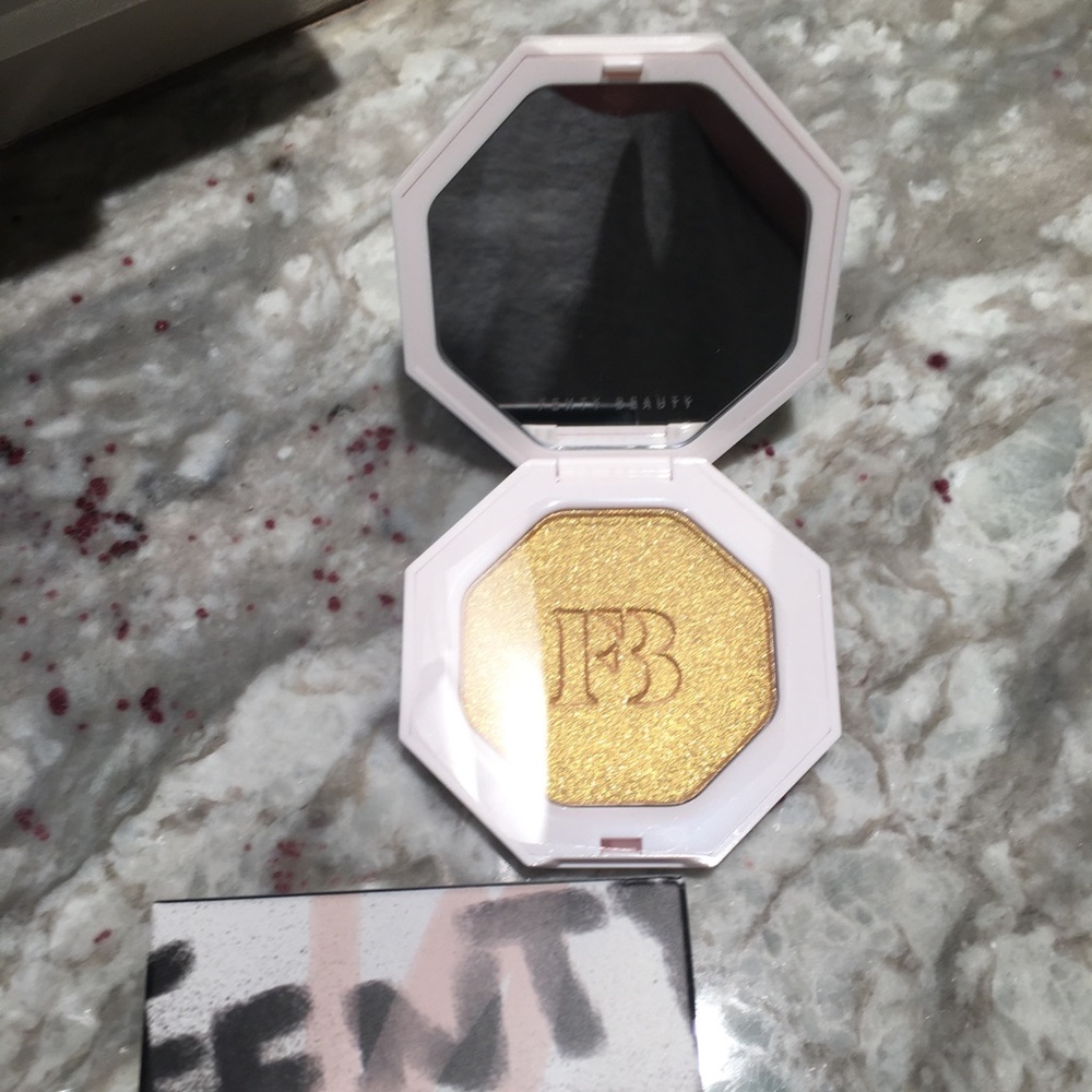 Fenty Killawatt Highlighter in Trophy Wife BNIB!